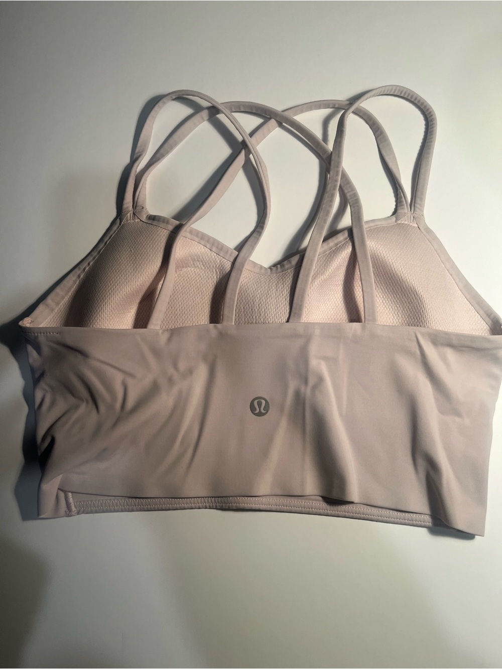 LULULEMON TAN Sportsbra with Crossback Straps size 4 🤎🤎 - Picture 2 of 3